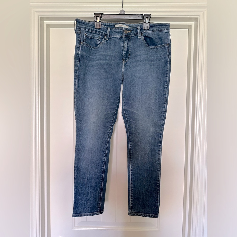 Levi’s 711 Skinny Jeans